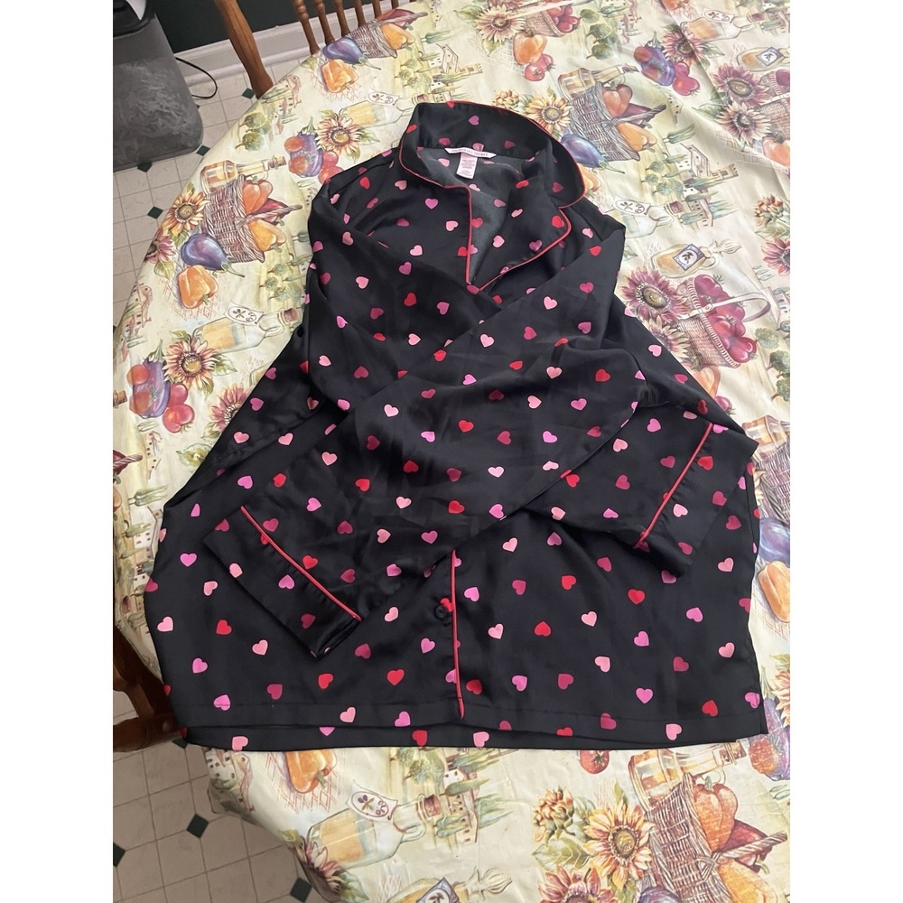 Victoria Secret Heart Print Pajama Satin Top Black Pink Red Lounge Sleepwear Lg - Picture 2 of 7